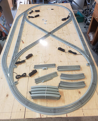 2022-04-18-S-Gauge-Model-Railroad-Layout-144613w